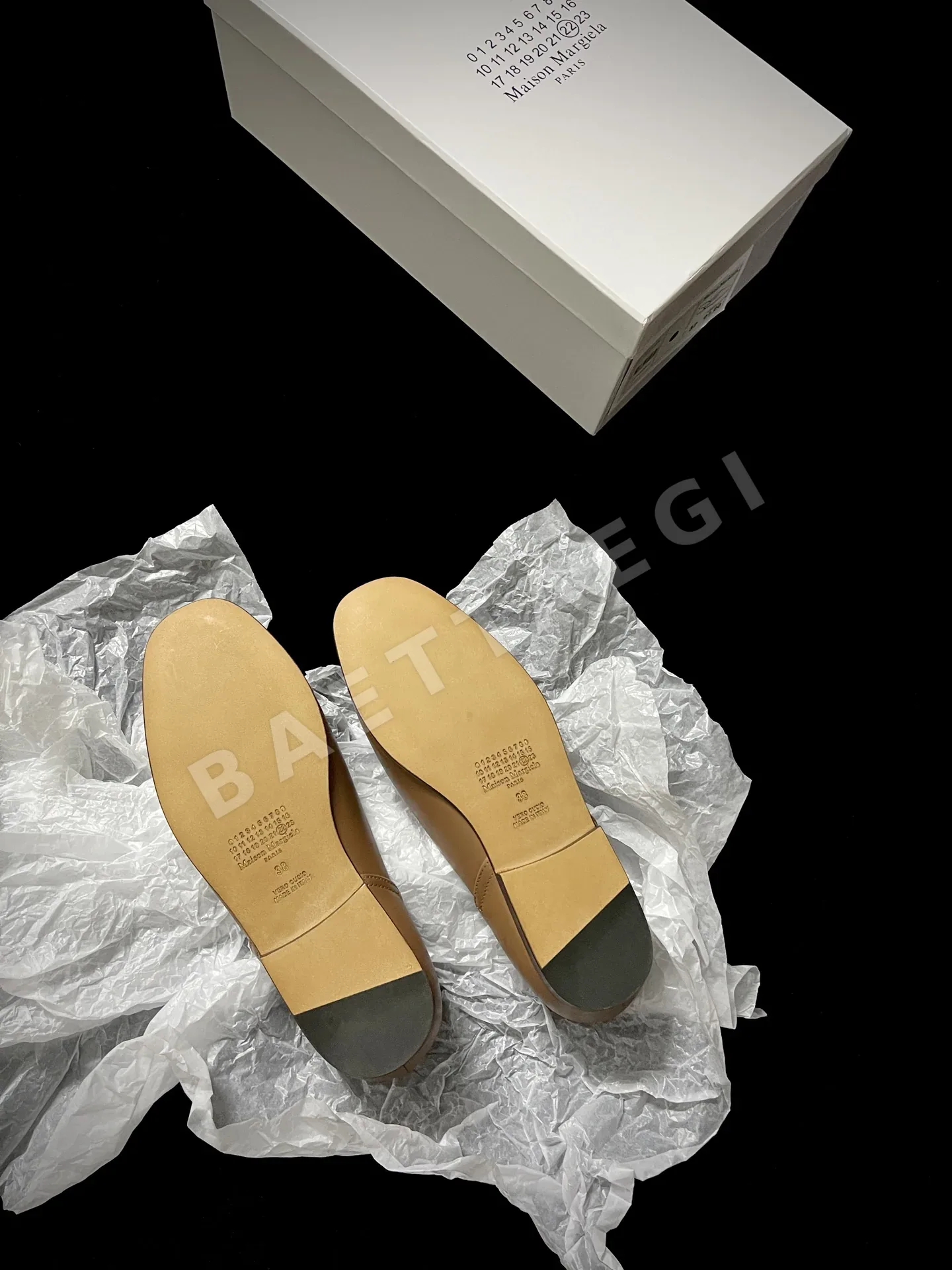 마르지엘라 미니멀 스퀘어 토 슬립온 신발 9167 상세 이미지 9