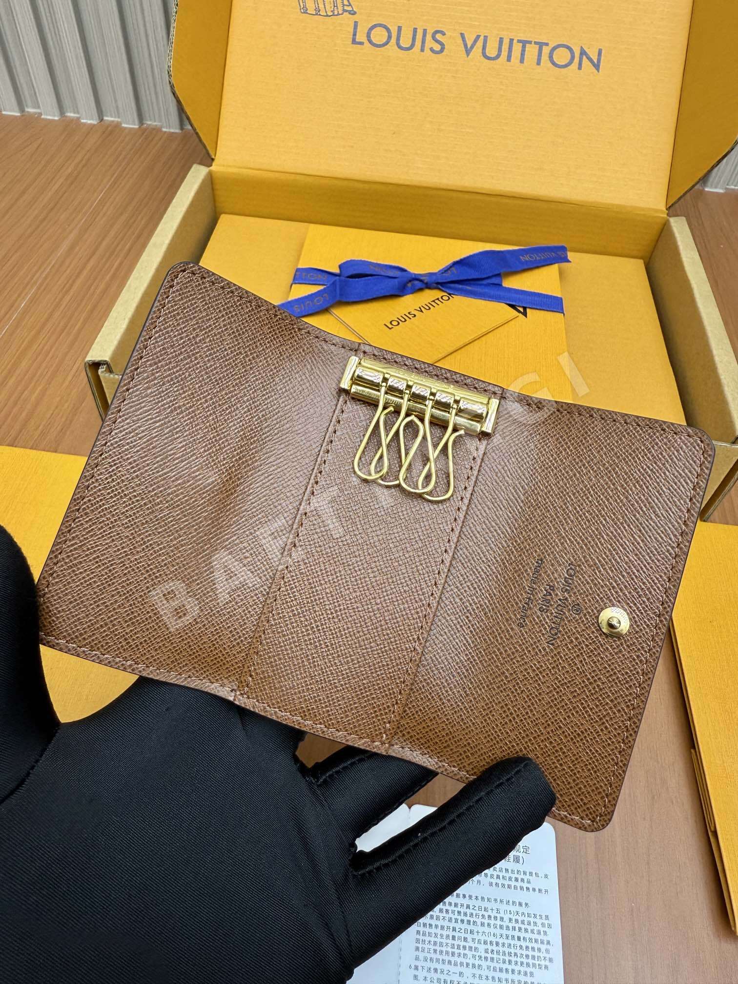 루이비통 M69517 지갑 상세 이미지 6