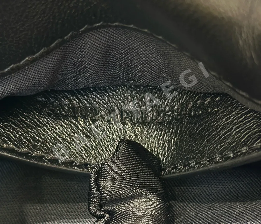 펜디 바게트 폰 파우치 8620 C8620 C 상세 이미지 8