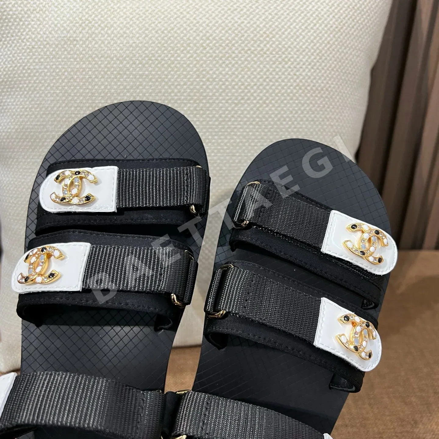 샤넬 더블 C 스트랩 비치 샌들 상세 이미지 7