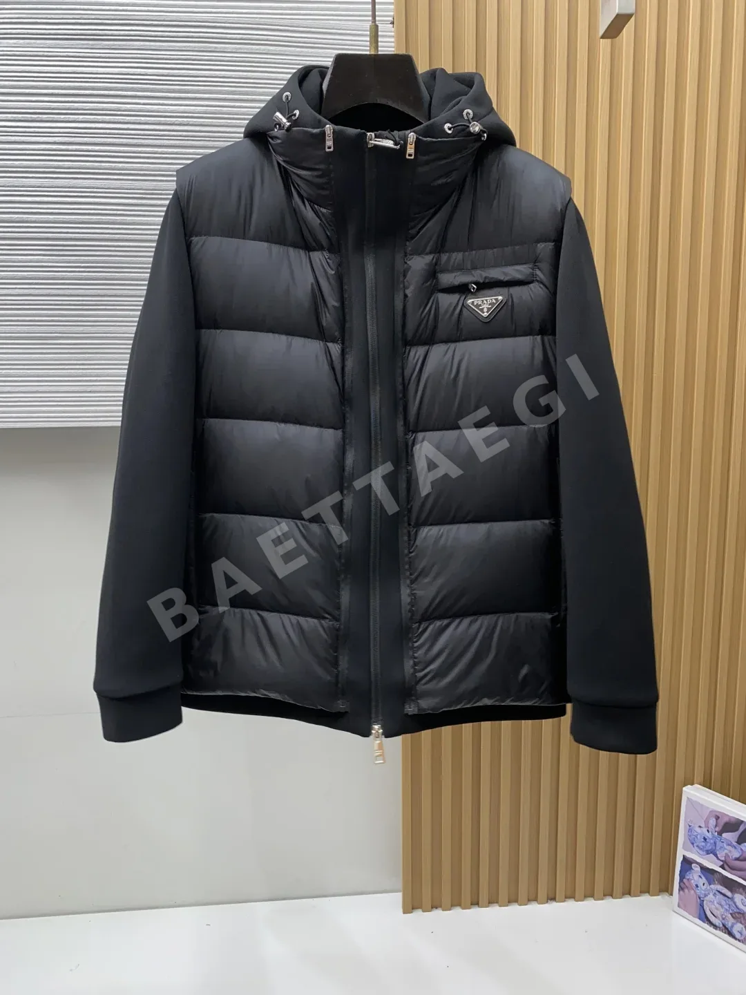 프라다 남성 슬림핏 다운 패딩 코트 207566