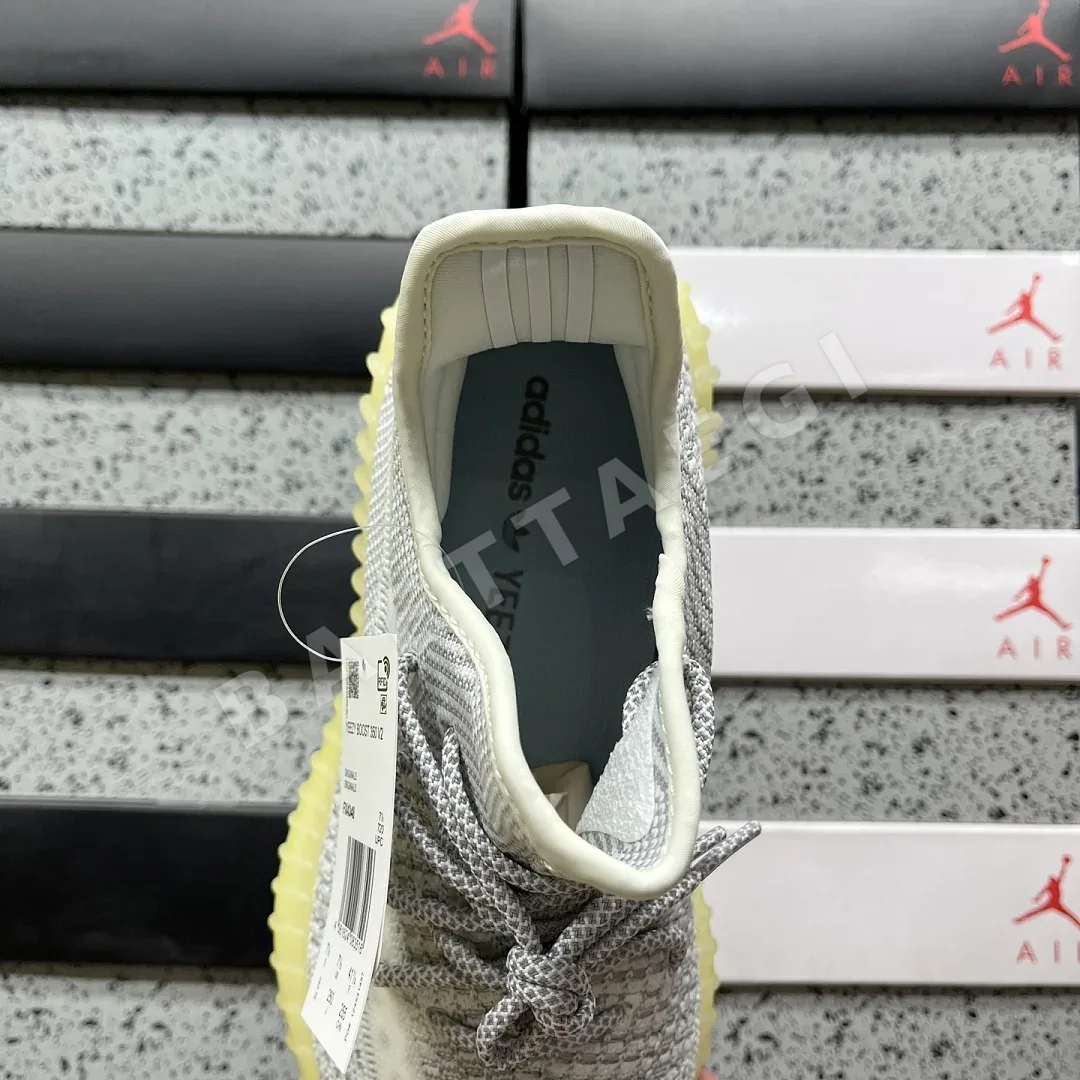 아디다스 [XQ] 이지 부스트 350 V2 FX4348 200808 Adidas Yeezy Boost 350 V2 Yeshaya 상세 이미지 3