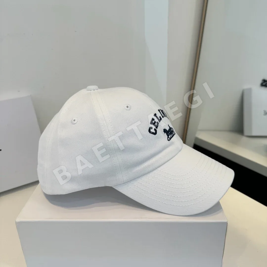 셀린느 클래식 캐주얼 베이스볼캡 상세 이미지 3