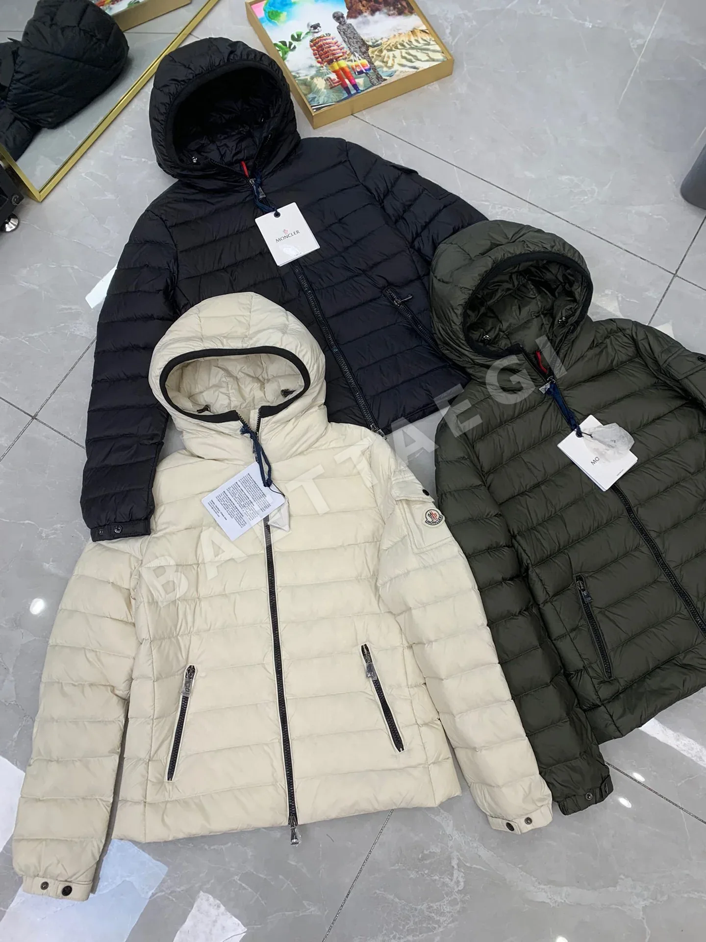 몽클레르 여성 후드 슬림핏 다운 패딩 188601
