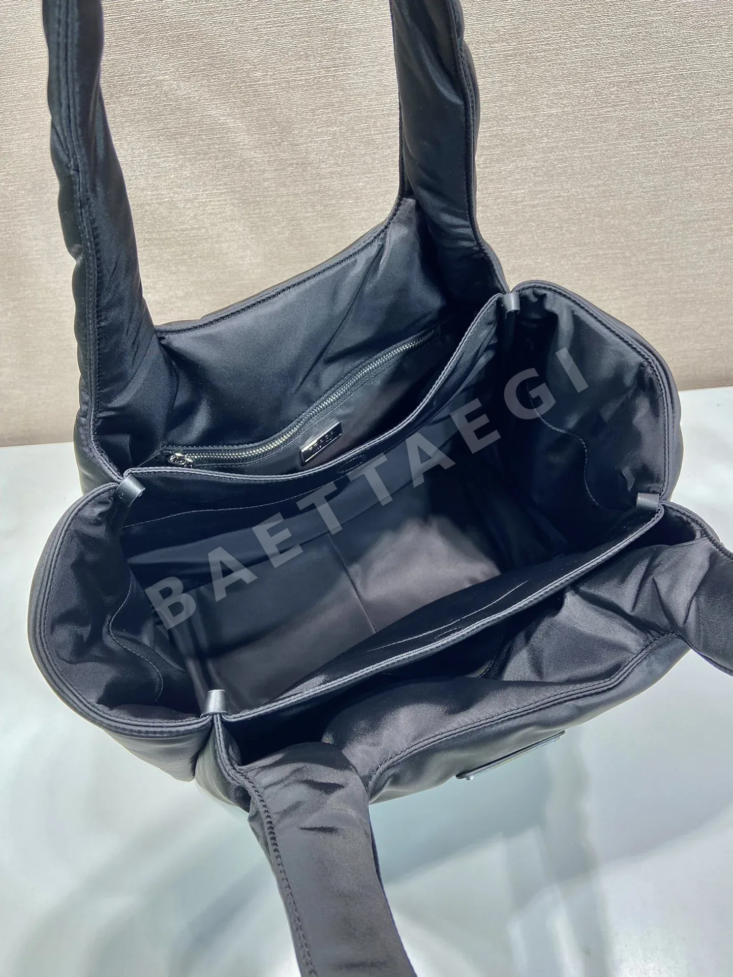 프라다 나일론 토트백 1BG449 상세 이미지 8