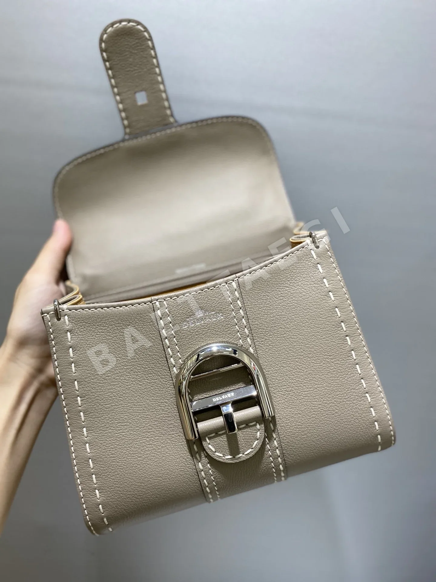 델보 양털 안감 가방 상세 이미지 5