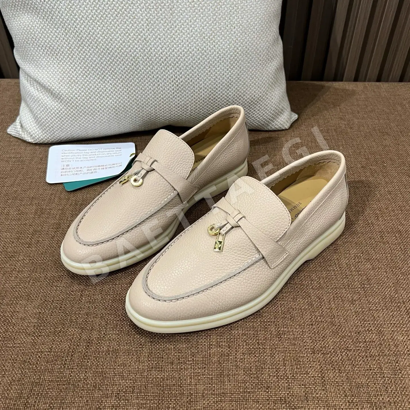 로로피아나 광택 낙타가죽 로퍼 9815 상세 이미지 4