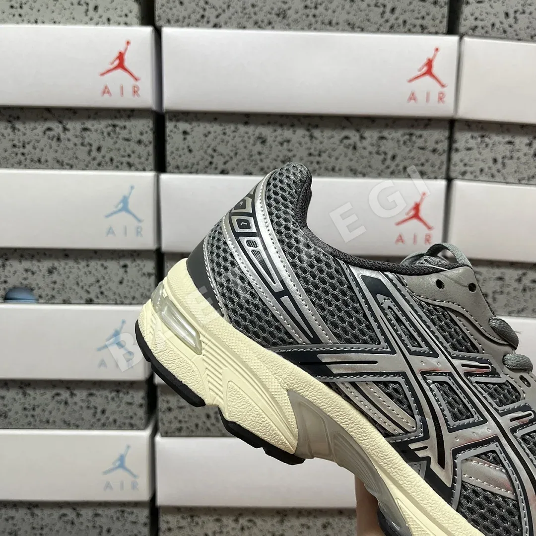 아식스 [VP] 젤 1130 1201A256-026 200549 Asics Gel-1130 Clay Grey Pure Silver 상세 이미지 3