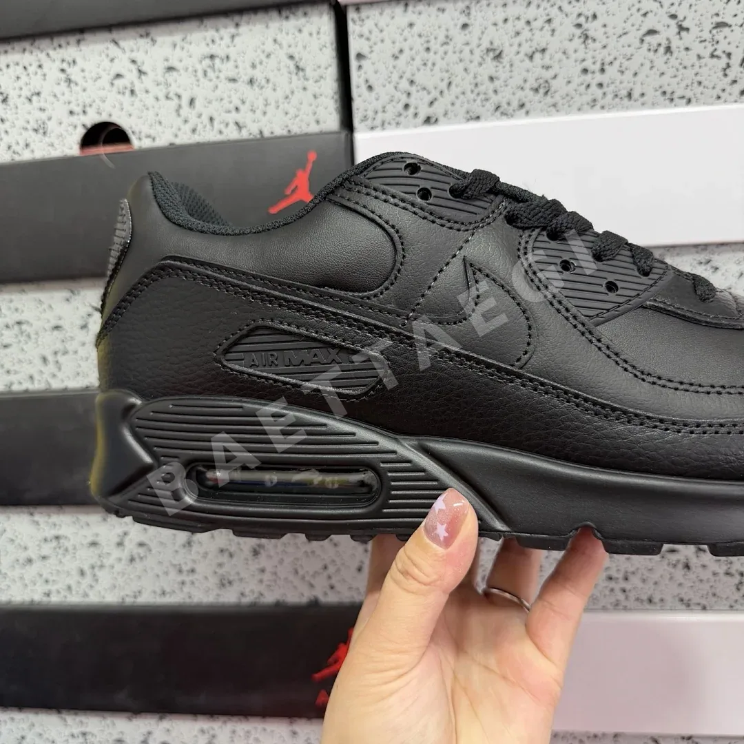 나이키 [XY] 에어 맥스 90 CZ5594-001 201052 Nike Air Max 90 Leather Triple Black 상세 이미지 2