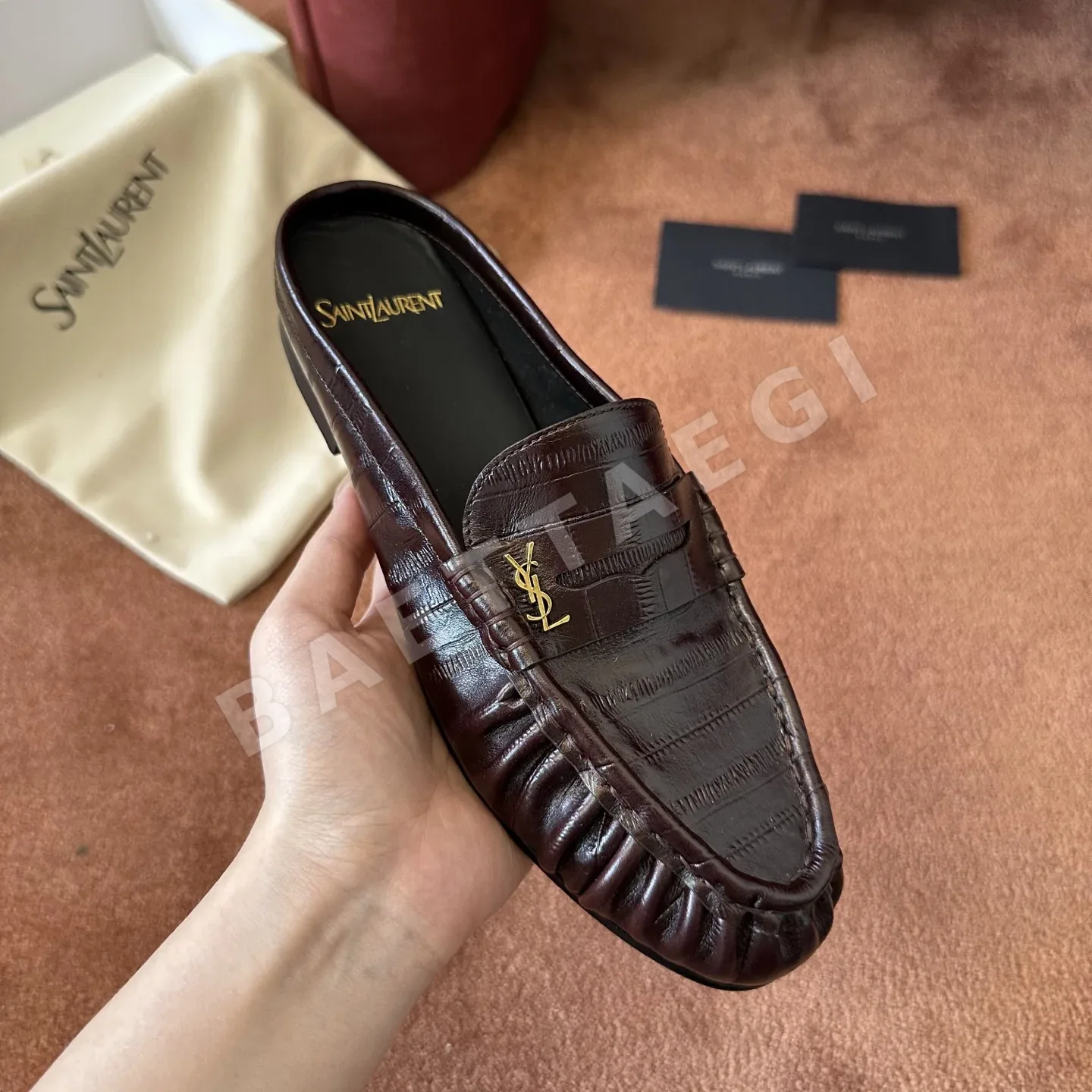 생로랑 YSL 앞코 덮인 뮬 로퍼 상세 이미지 3