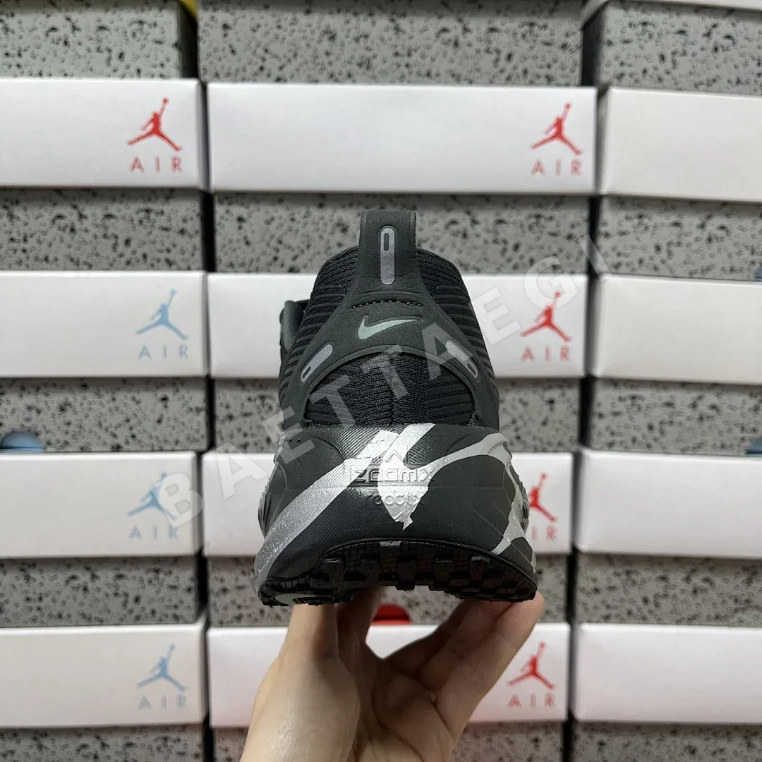 나이키 [XY] 보메로 18 IM6010-060 201155 Nike Vomero 18 Anthracite Reflect Silver 상세 이미지 3