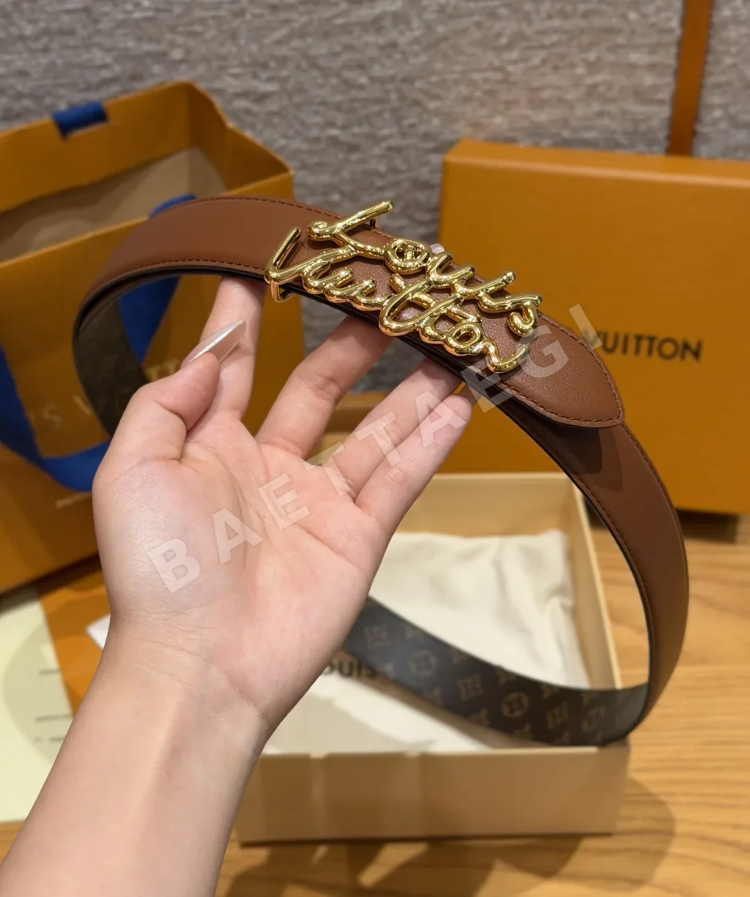 루이비통 스크립트 30mm 리버시블 벨트 상세 이미지 4