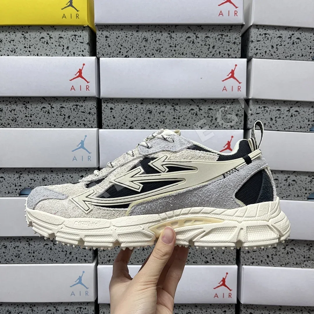 오프화이트 비 라이트 백 그레이 블랙 202418 Off White Be Right Back 상세 이미지 6