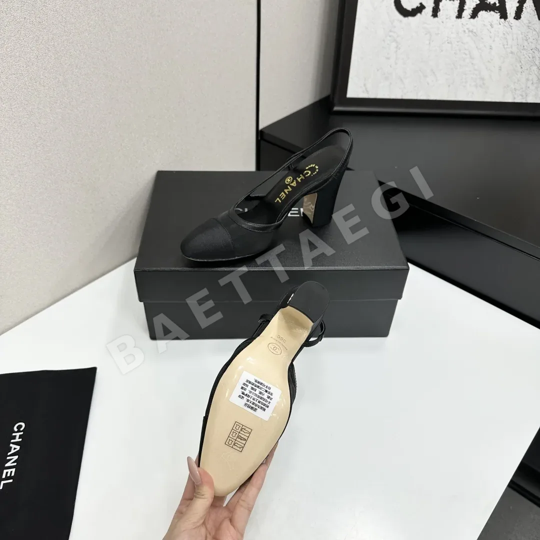 샤넬 클래식 오픈토 슬링백 샌들 상세 이미지 4