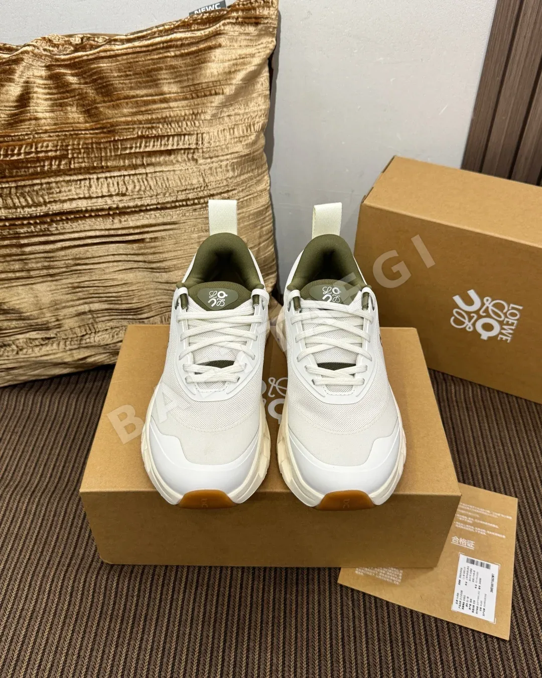 로에베 스니커즈 메시 187655