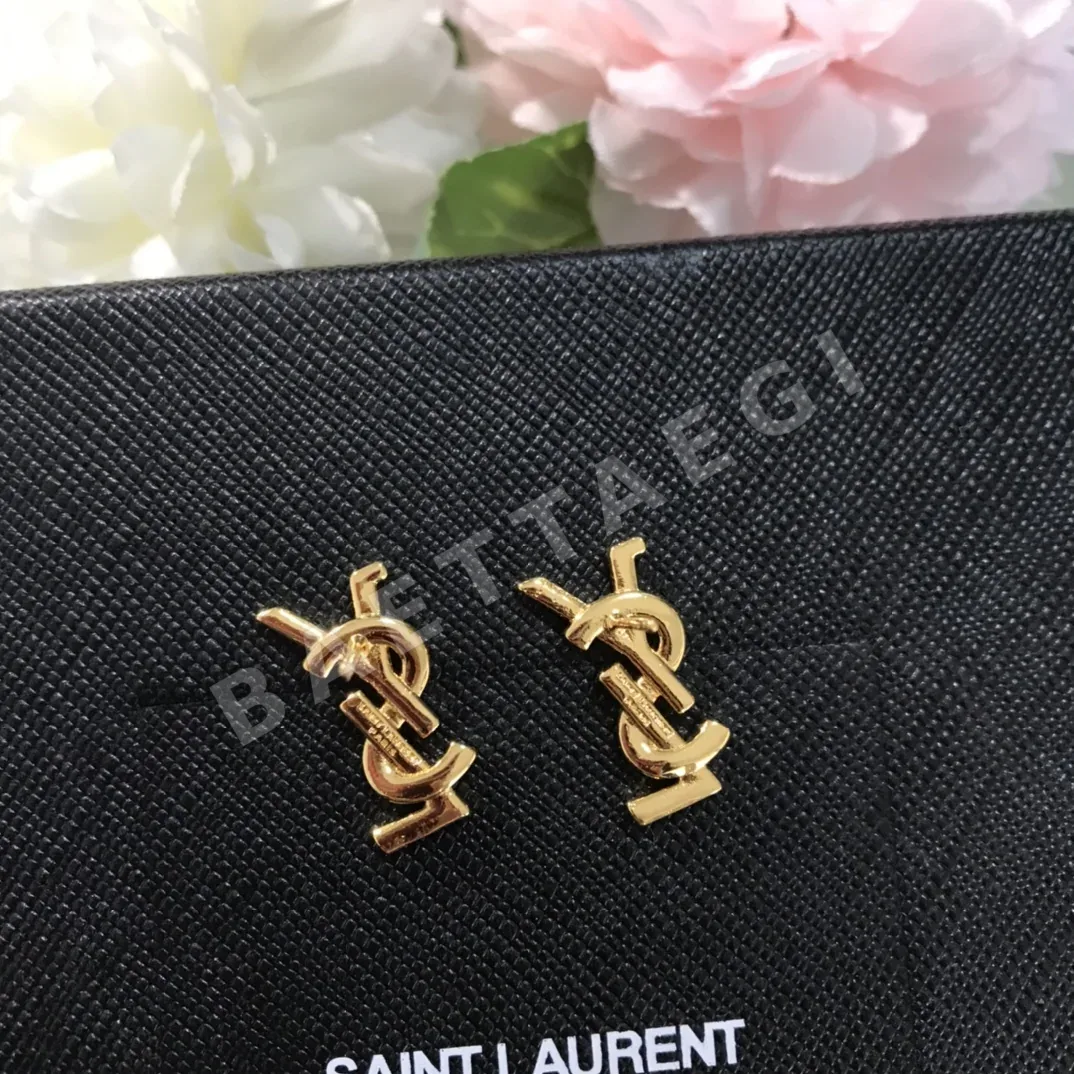 생로랑 YSL 이니셜 귀걸이 상세 이미지 8