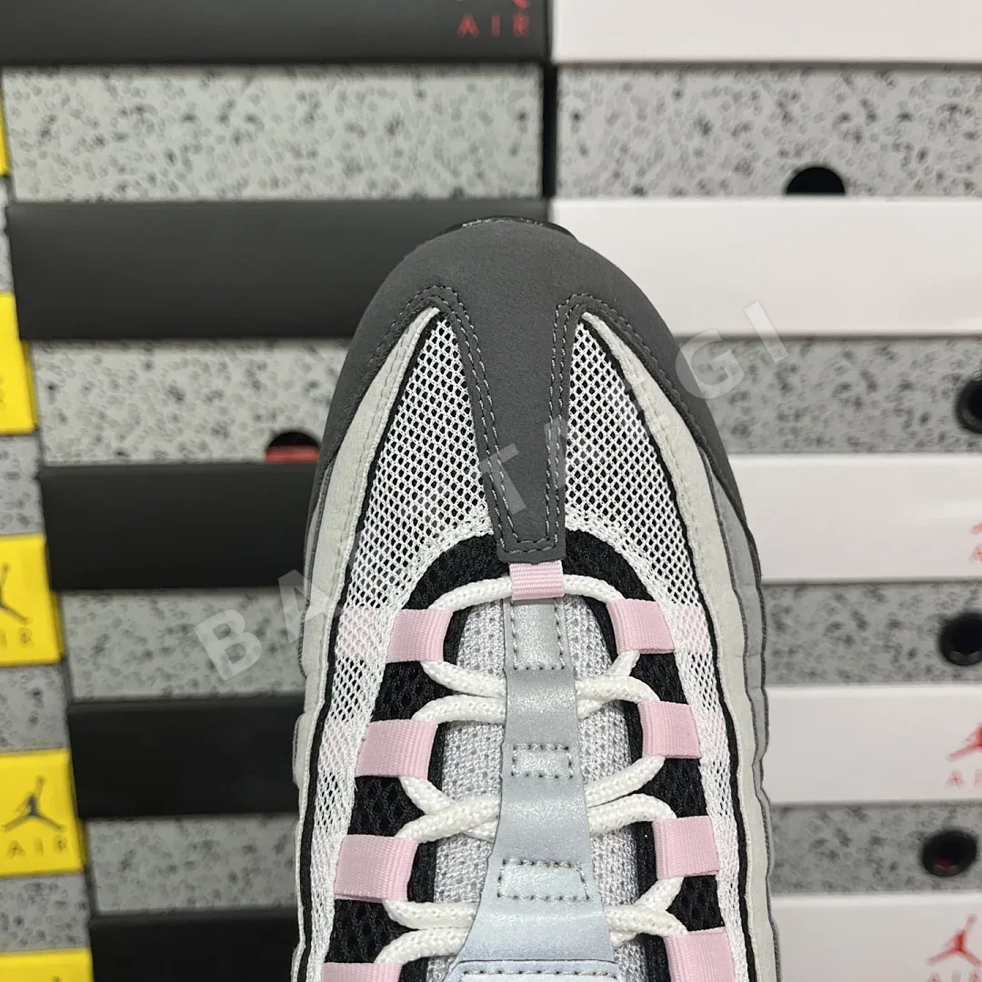 나이키 [GX] 에어 맥스 95 CJ0588-001 201230 Nike Air Max 95 Gunsmoke Pink Foam 상세 이미지 3