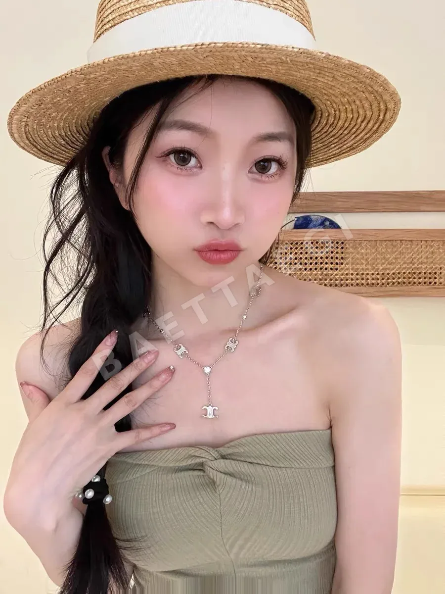 셀린느개선문 Y자형 목걸이 상세 이미지 2