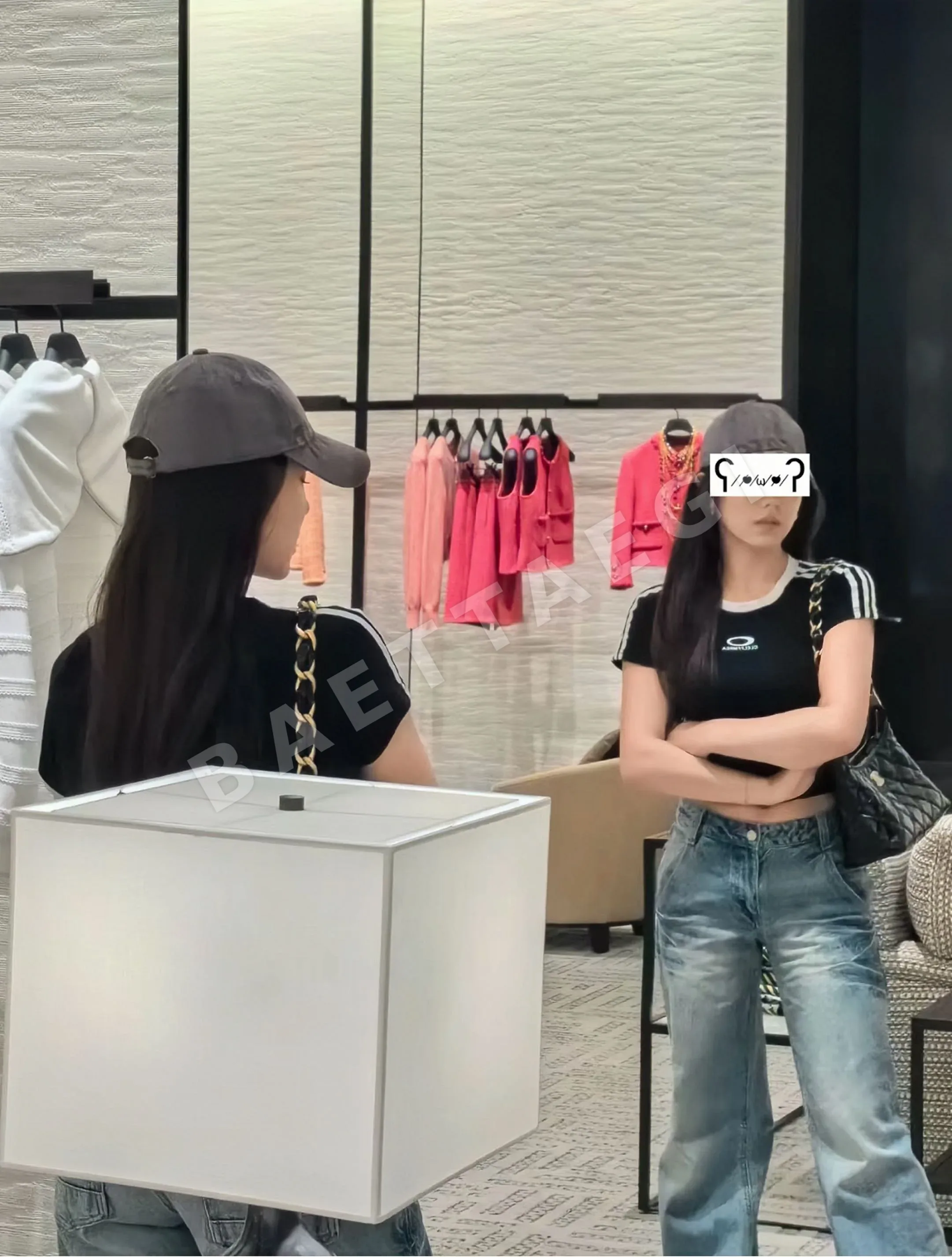샤넬 미디움 블랙 숄더백 상세 이미지 3