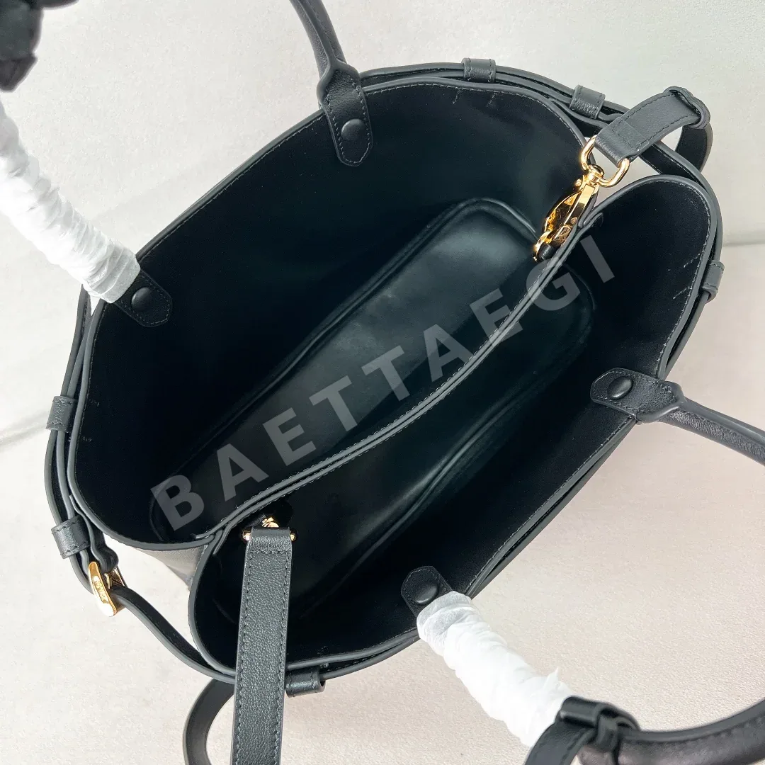 프라다 램스킨 복주머니 미디엄 가방 1BA417 상세 이미지 8
