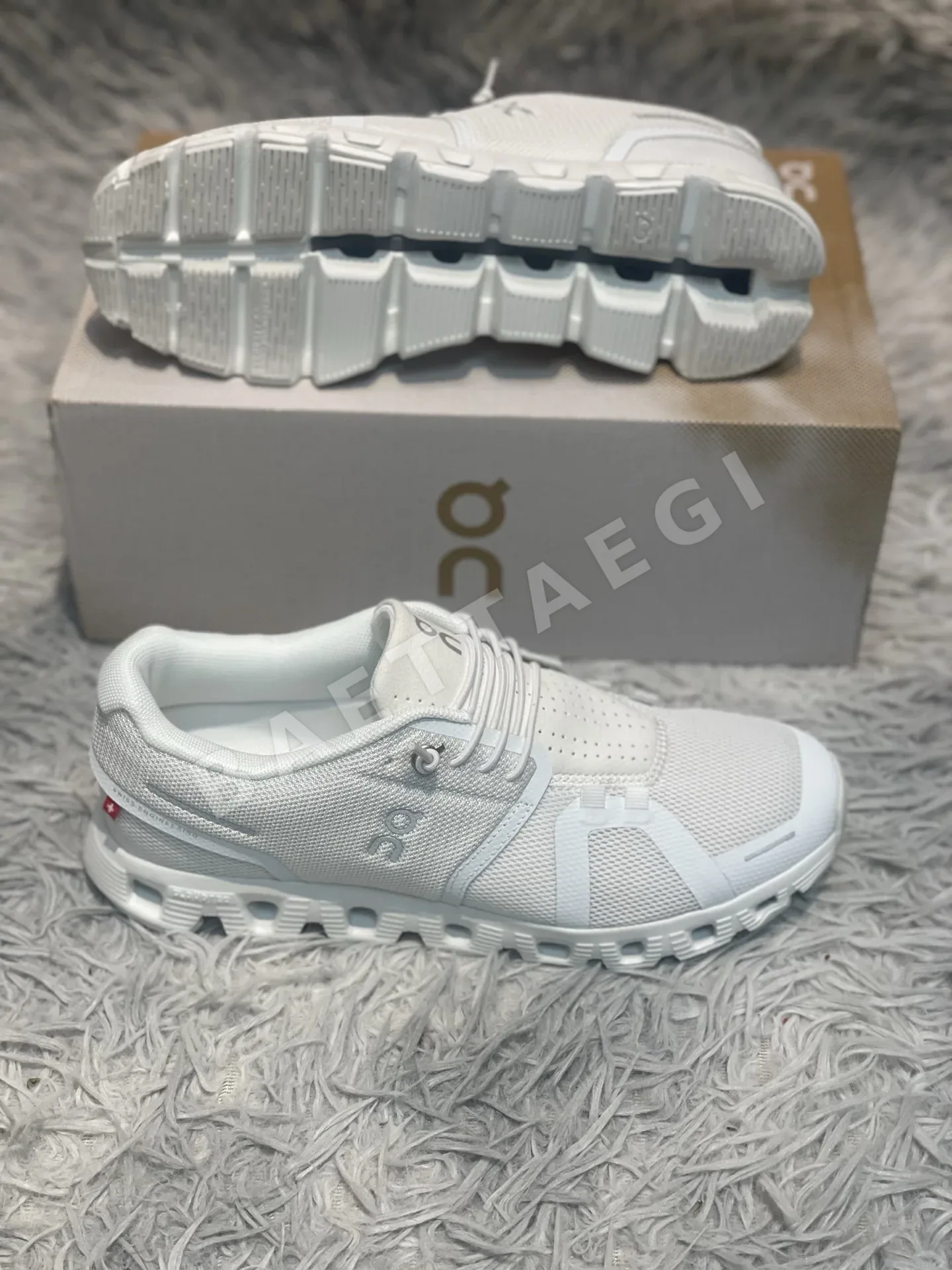 ON Run Cloud 6 남녀공용 경량 러닝화 상세 이미지 5