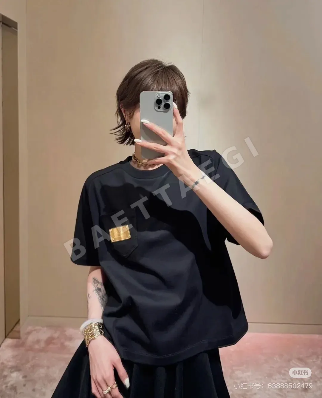 루이비통 데님 패치워크 메탈 포켓 크루넥 반팔 티셔츠 상세 이미지 6