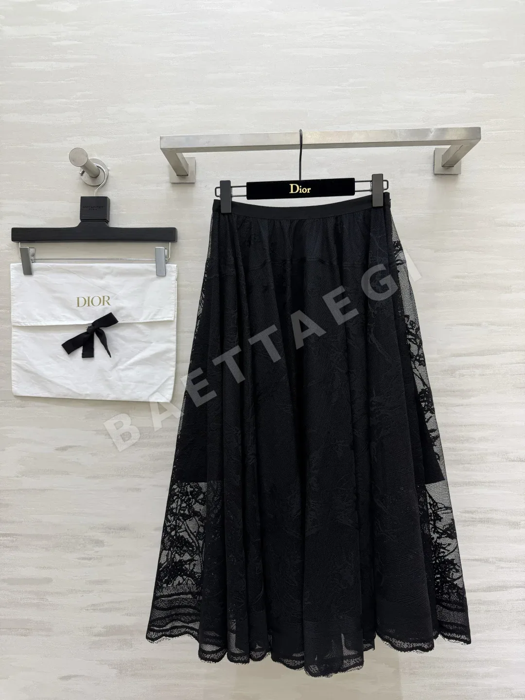 디올 헤비 자수 레이스 메시 스커트 54153