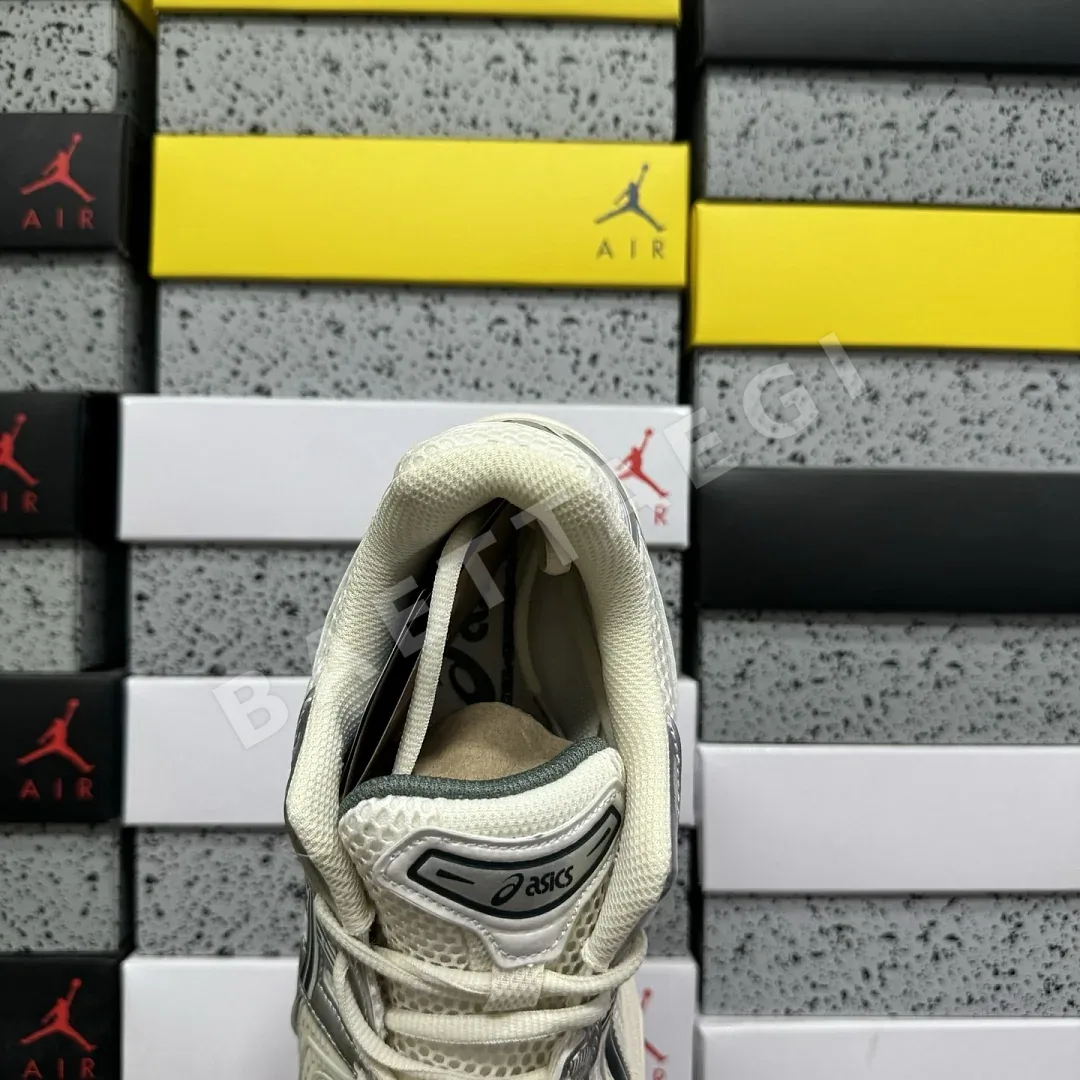 아식스 [LZ] 젤 카야노 14 1201A019-200 200563 Asics Gel-Kayano 14 Birch Dark Pewter 상세 이미지 5