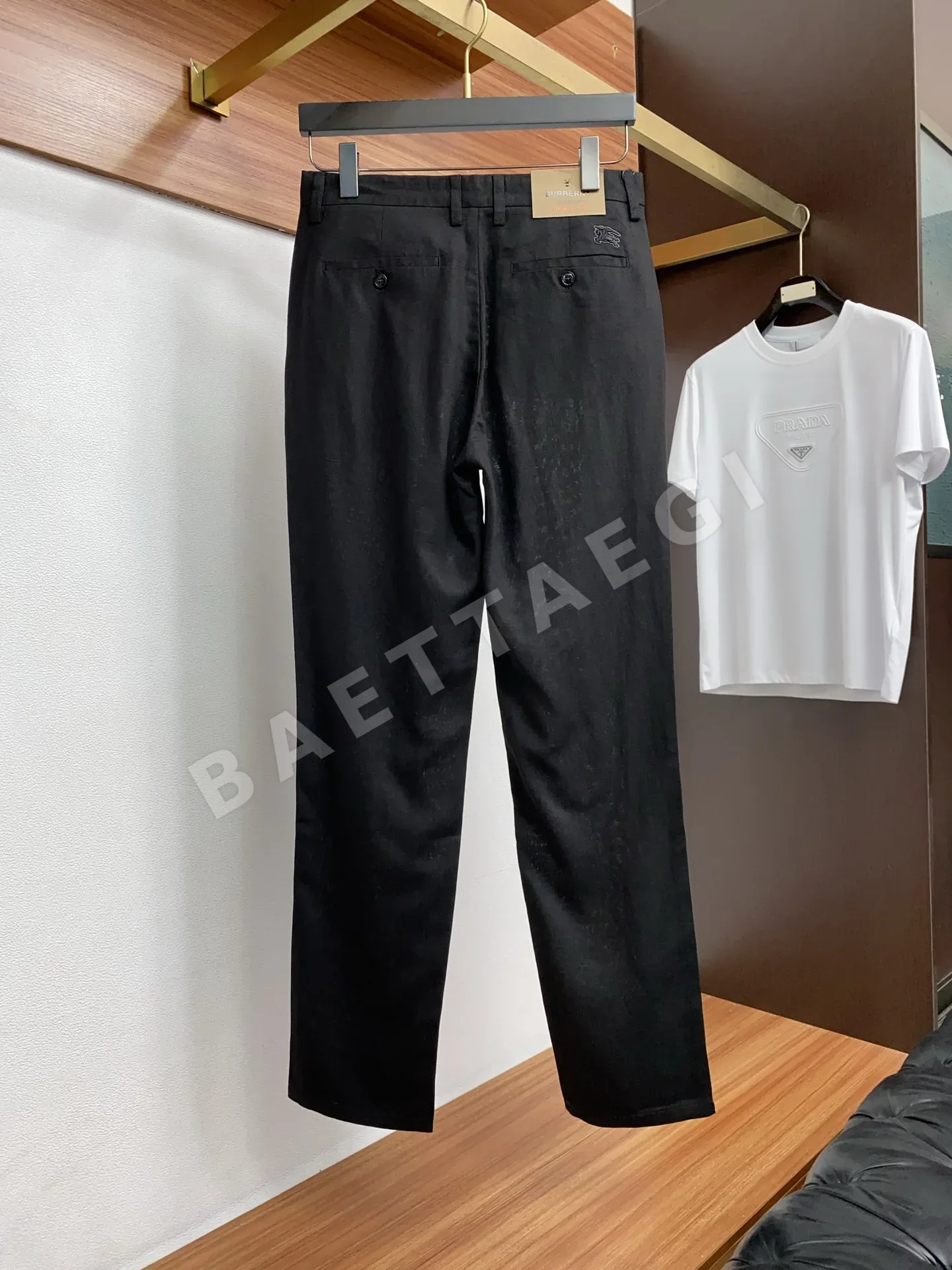버버리 워시드 데님 남성 바지 상세 이미지 8