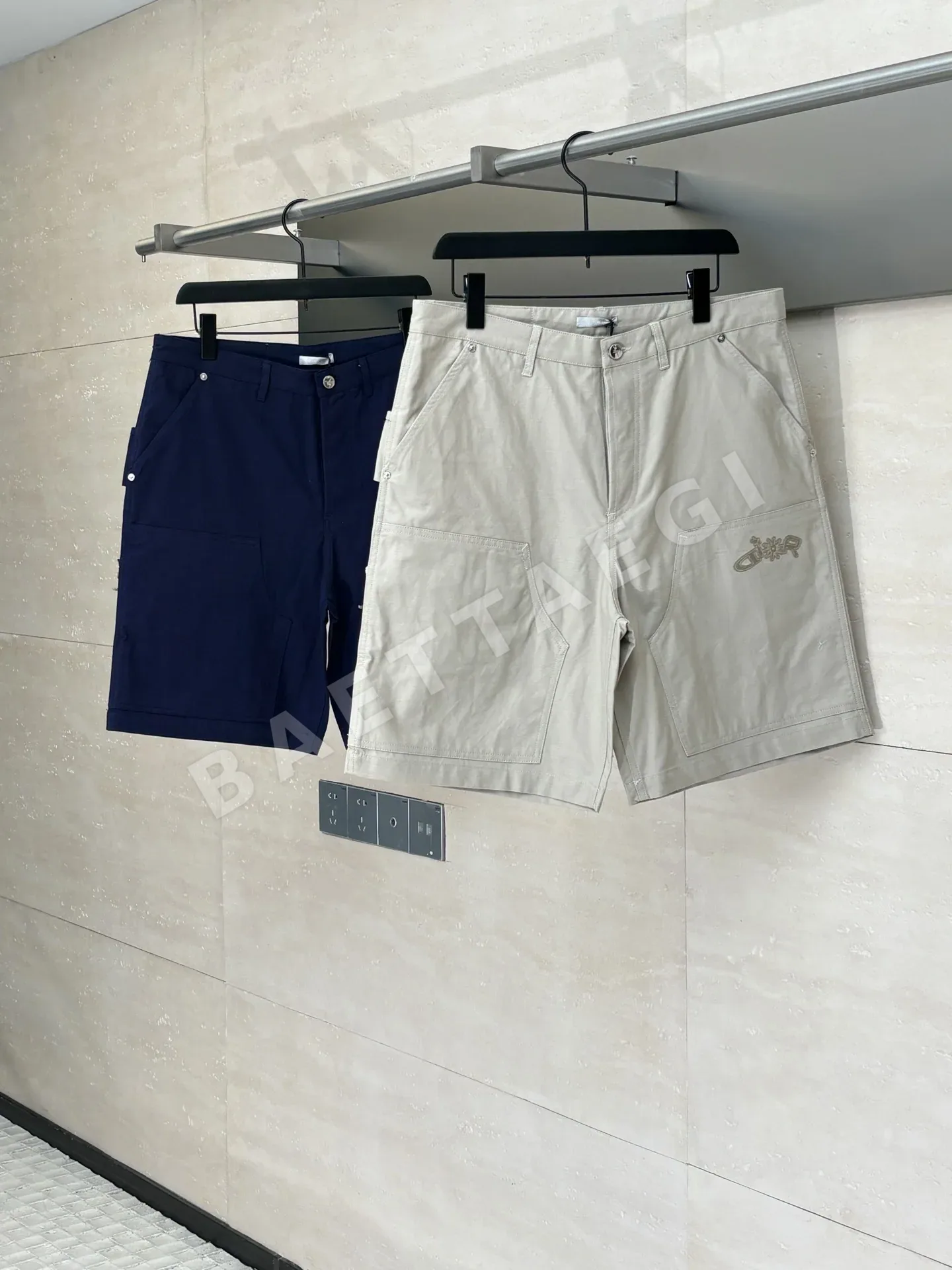 디올 남여공용 반바지 68857 Dior Shorts 상세 이미지 3