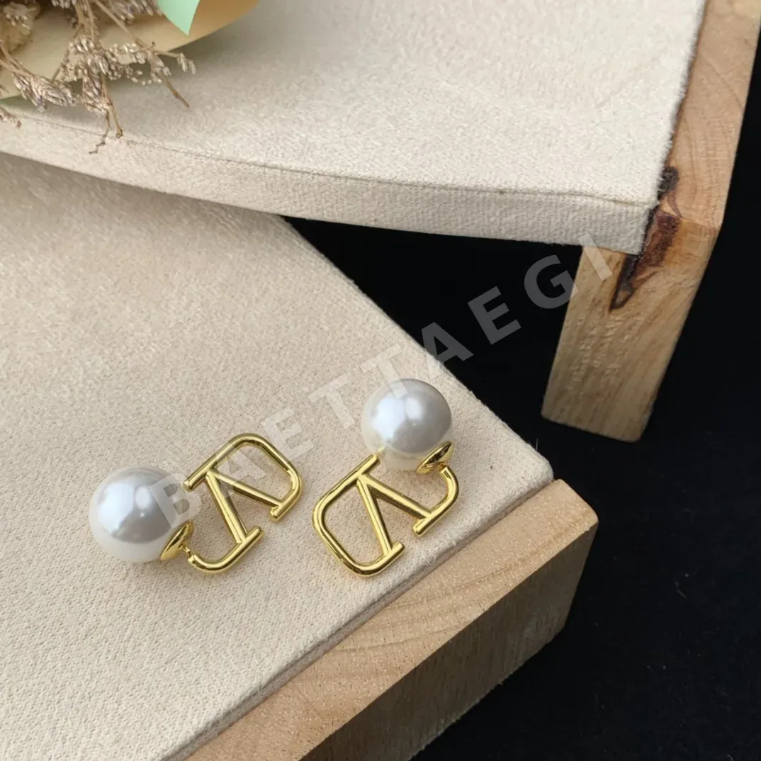 발렌티노 귀걸이 63572 Valentino Earrings 상세 이미지 2