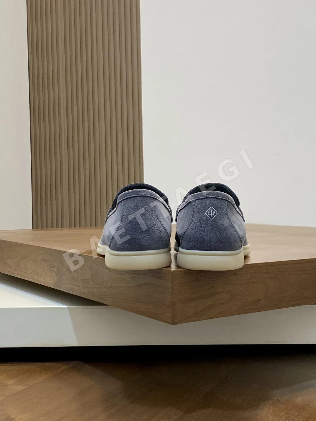 로로피아나 스웨이드 모카신 신발 상세 이미지 8