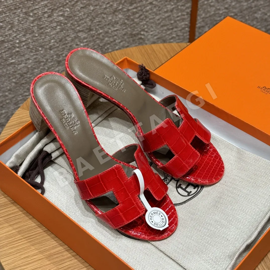 에르메스 오아시스 샌들 페라리레드 악어가죽 하이힐 상세 이미지 9