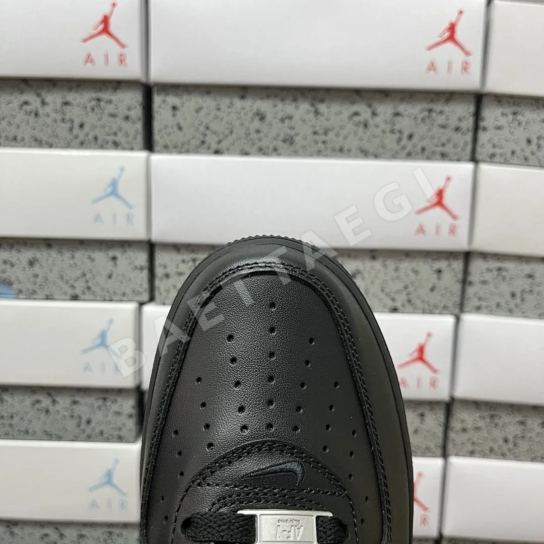 나이키 [MAX] 에어 포스 1 로우 CU9225-002 201088 Nike Air Force 1 Low Supreme Black White 상세 이미지 6