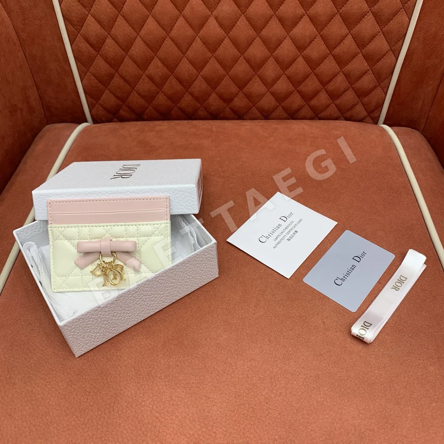 디올 리본 메탈 잠금 카드 홀더 지갑 188472