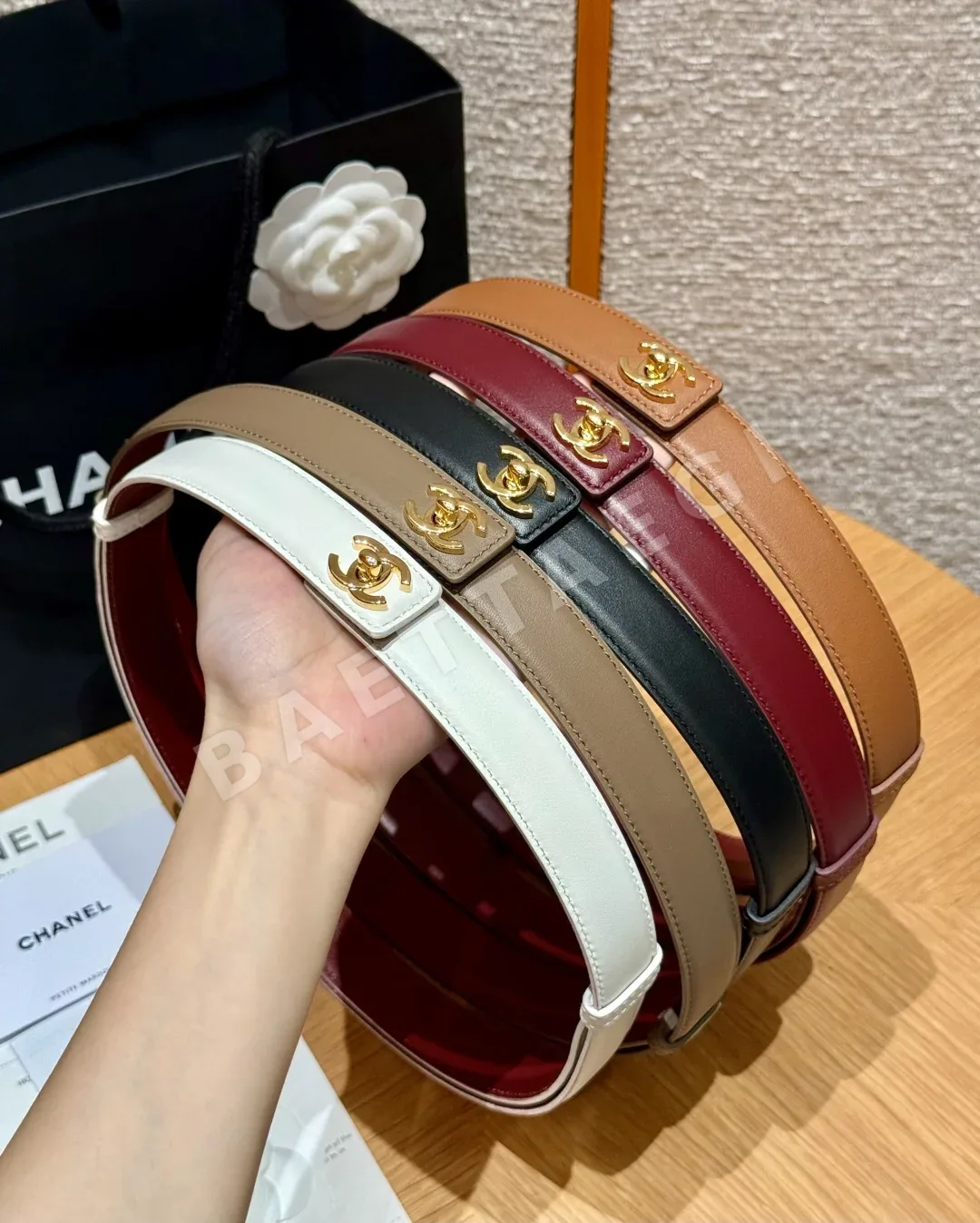 샤넬 가죽 더블 C 메탈 벨트 177304