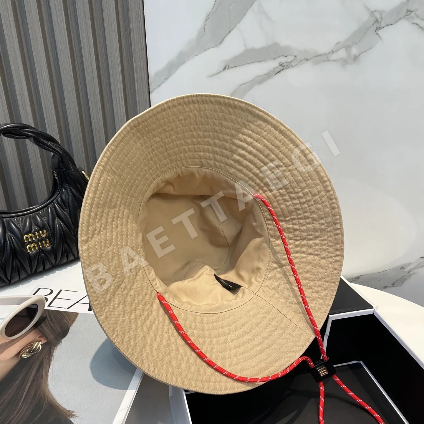 미우미우 버킷 햇 모자 상세 이미지 4