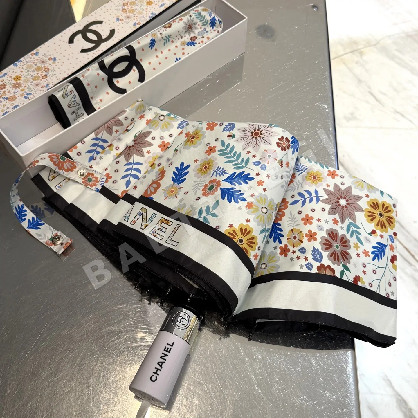 샤넬 우산 85447 Chanel Umbrella 상세 이미지 3