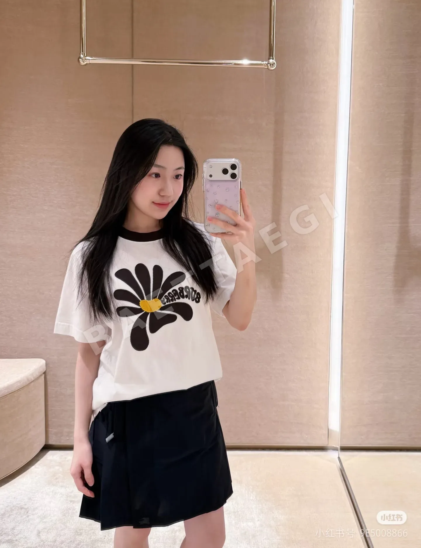버버리 국화 자수 패치워크 여성 반팔 티셔츠 상세 이미지 17