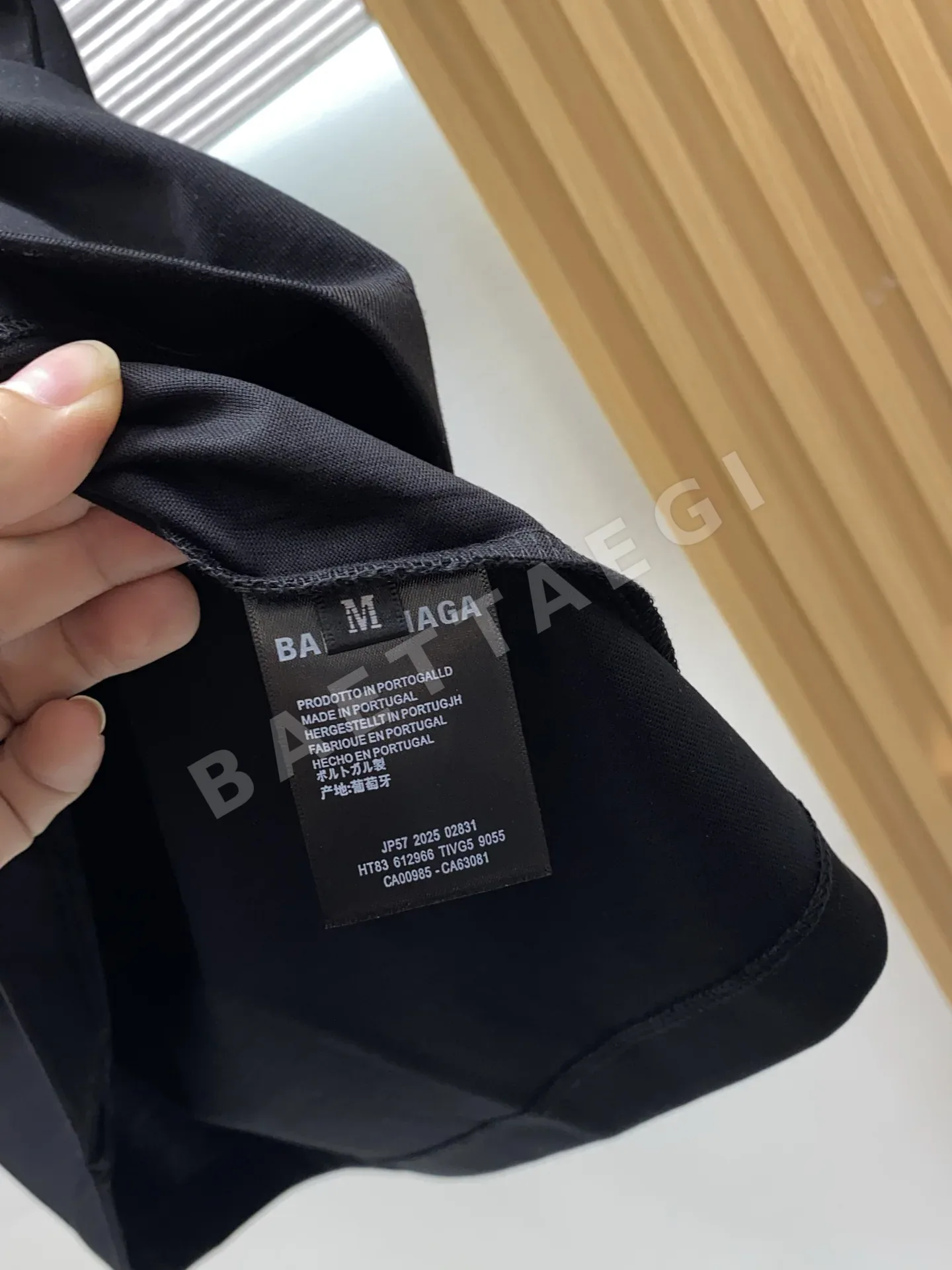 발렌시아가 남성 반팔 티셔츠 상세 이미지 7