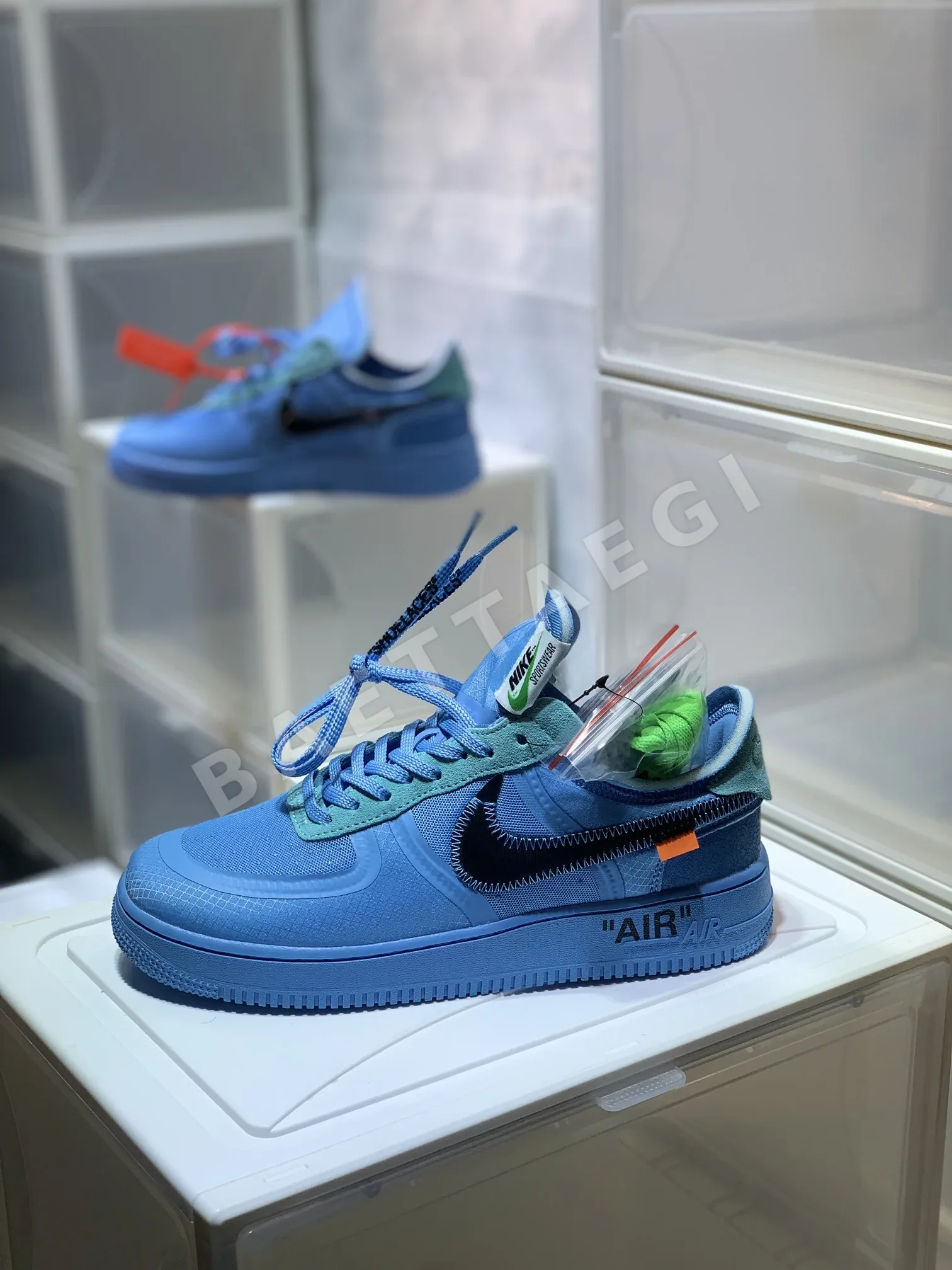 오프화이트 신발 상세 이미지 5
