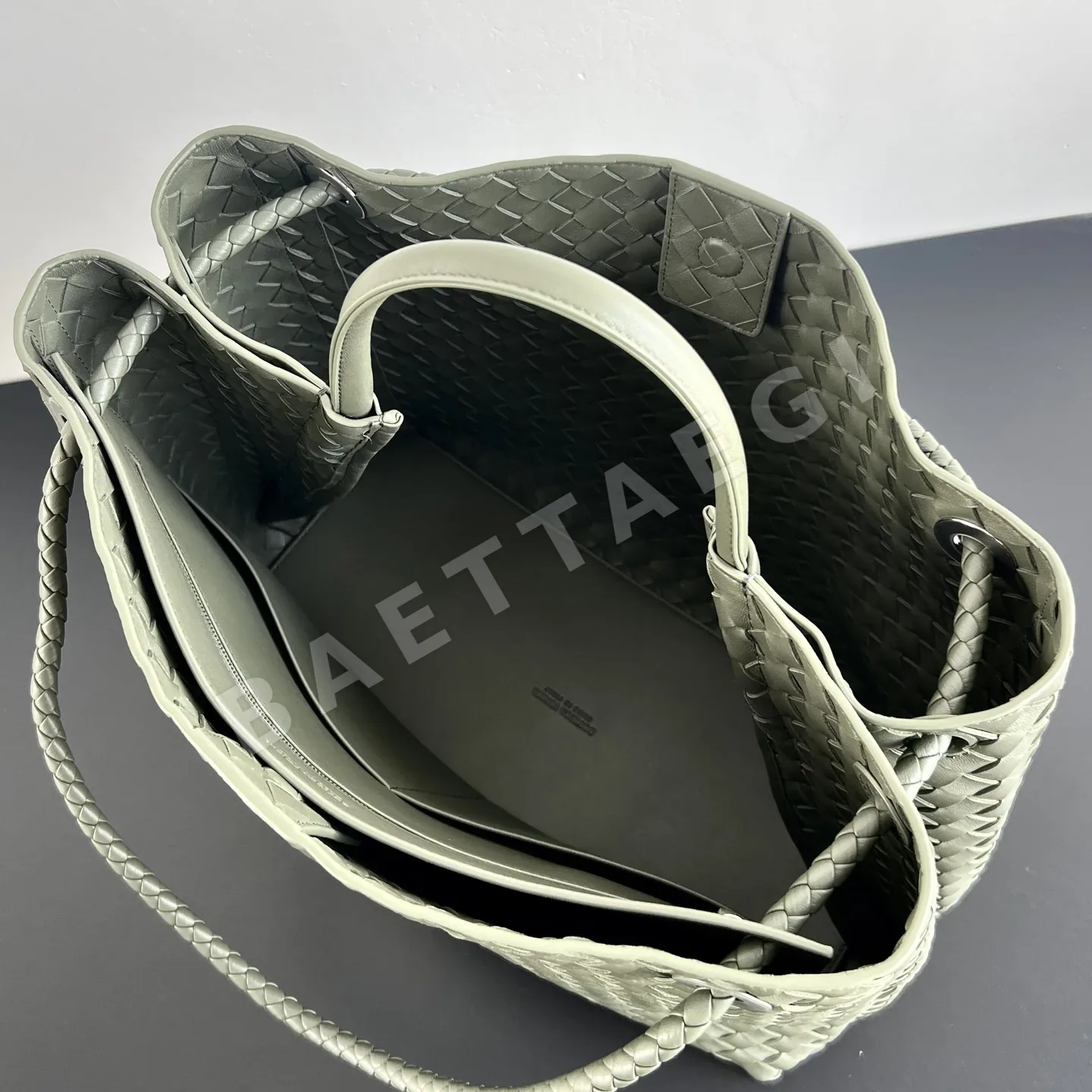 보테가베네타 안디아모 나파 양가죽 핸드백 743575 6042 상세 이미지 6