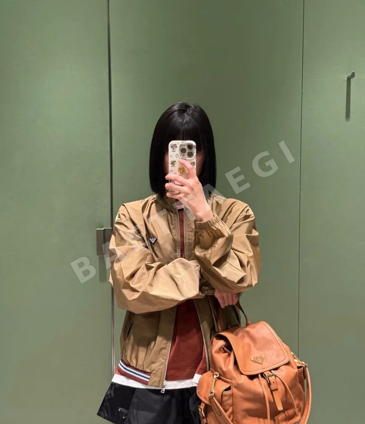 미우미우 카키 워크웨어 재킷 세트 상세 이미지 8
