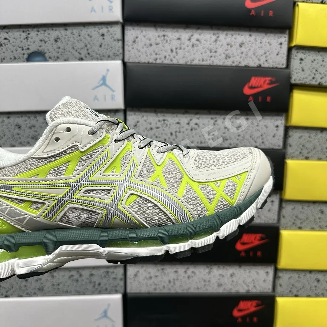 아식스 [KO] 젤 카야노 20 1203A388-103 200445 Asics Gel-Kayano 20 Cream Pure Silver 상세 이미지 3