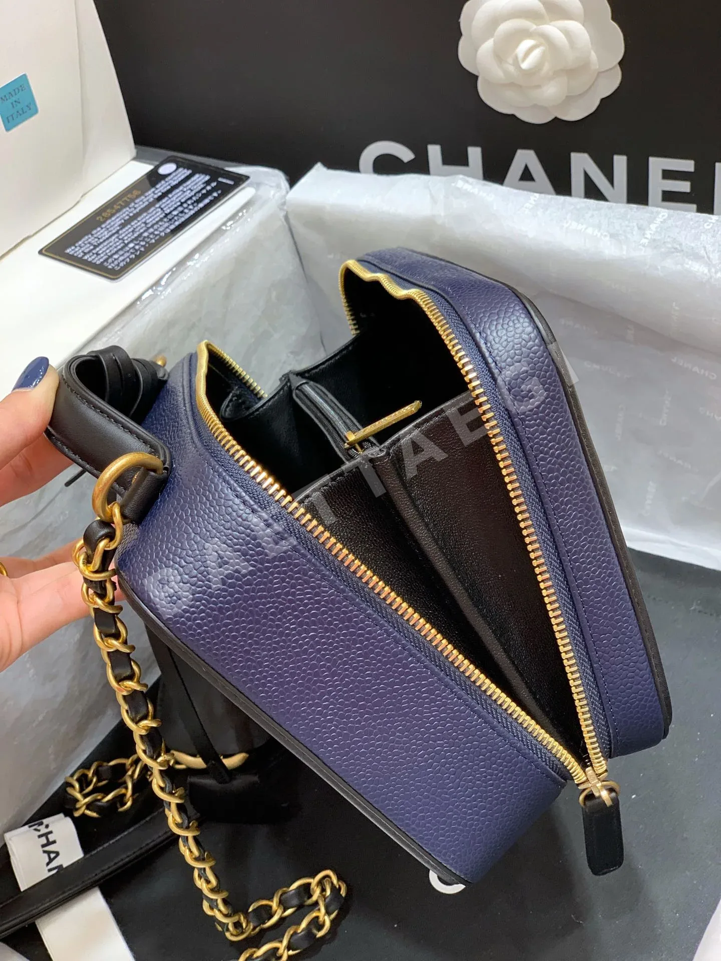 샤넬 송아지가죽 카메라백 A93341 상세 이미지 9