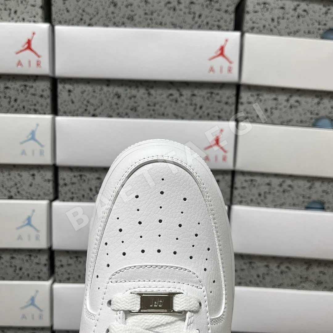 나이키 [G5] 에어 포스 1 로우 화이트 CZ8065-100 201199 Nike Air Force 1 Low Drake NOCTA 상세 이미지 8