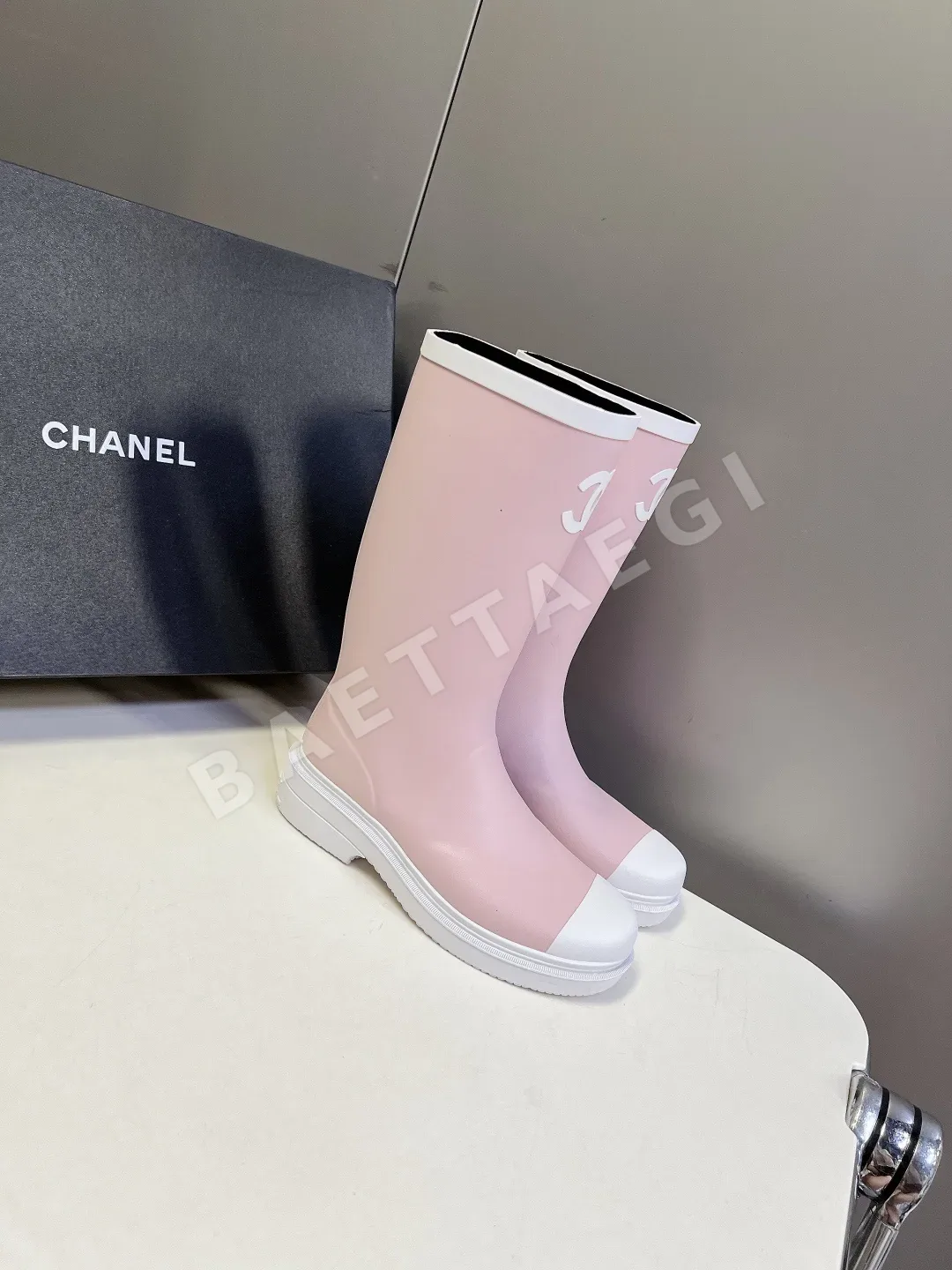 샤넬 블랙 화이트 컬러블록 더블 C 고무 미들 부츠 상세 이미지 2