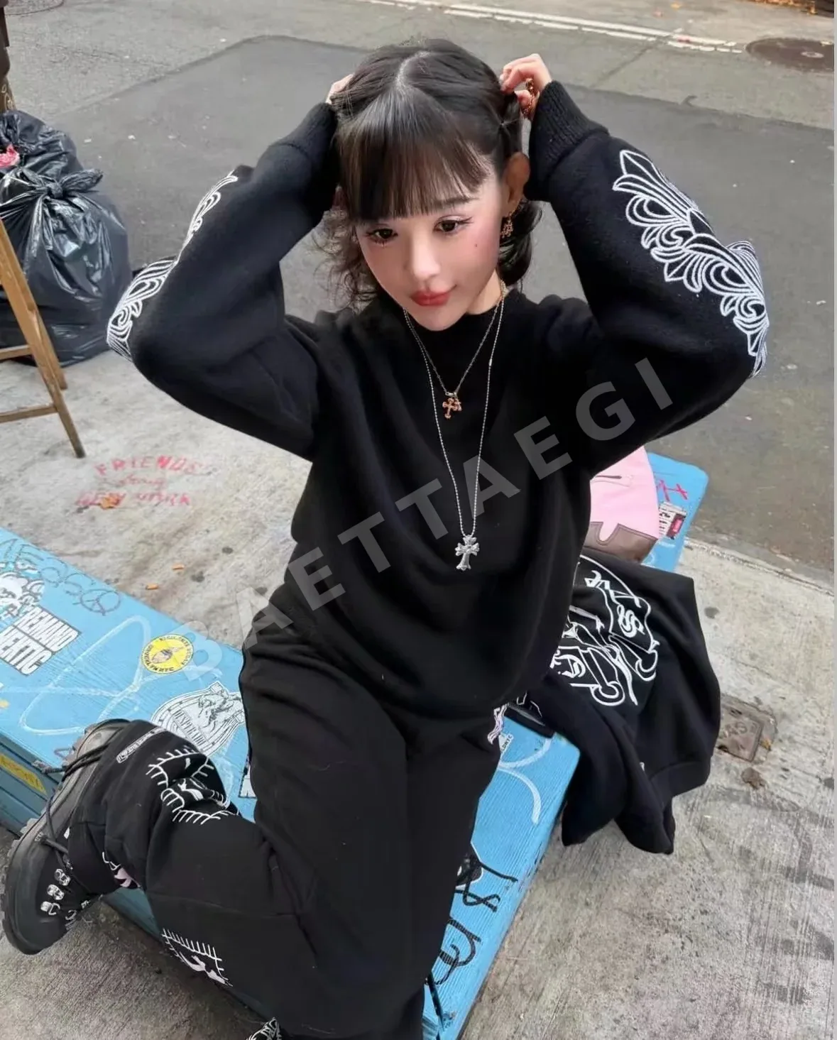 크롬하츠 자수 캐시미어 남성 긴팔 스웨터 상세 이미지 2