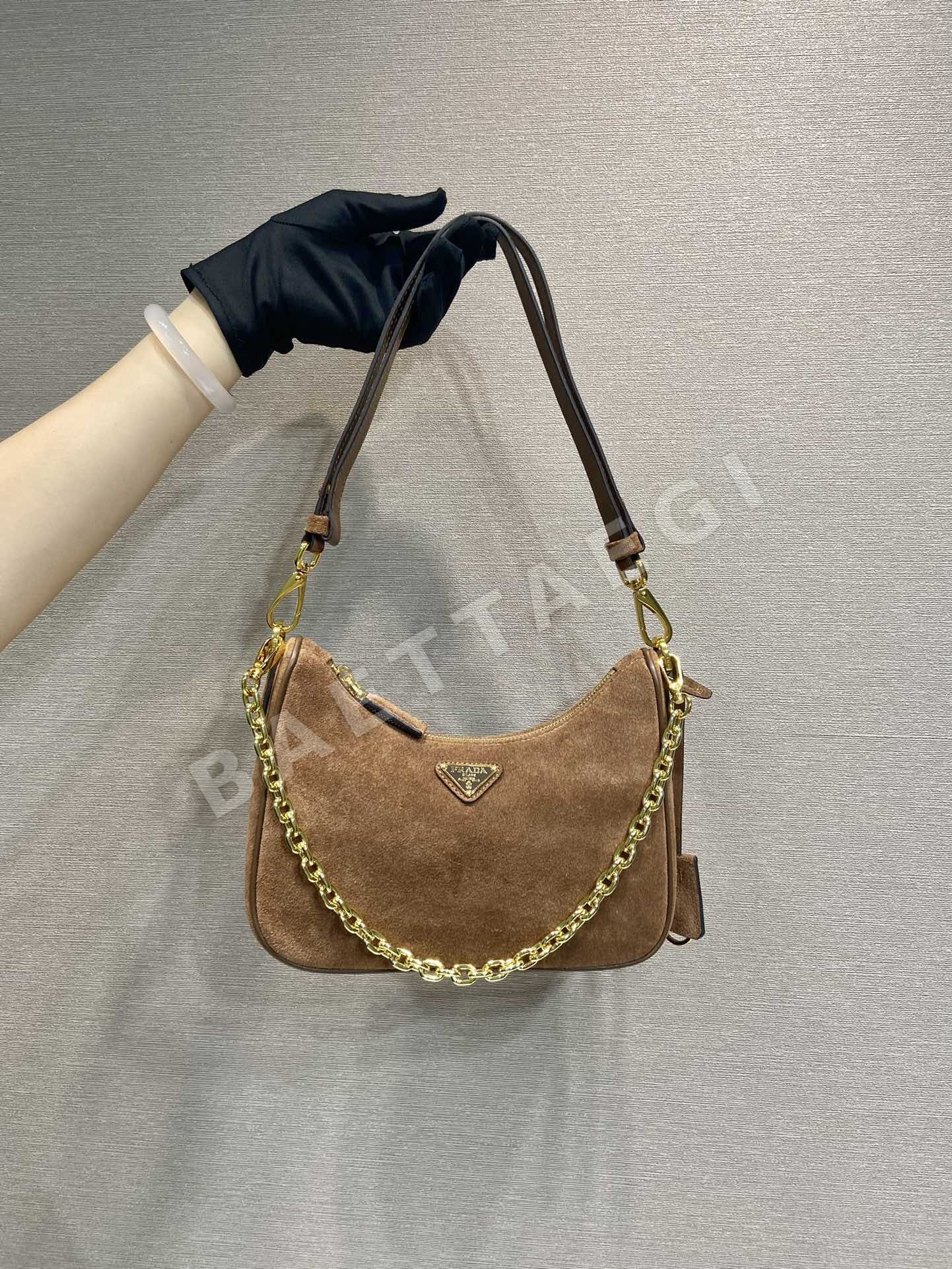 프라다 스웨이드 호보백 66541