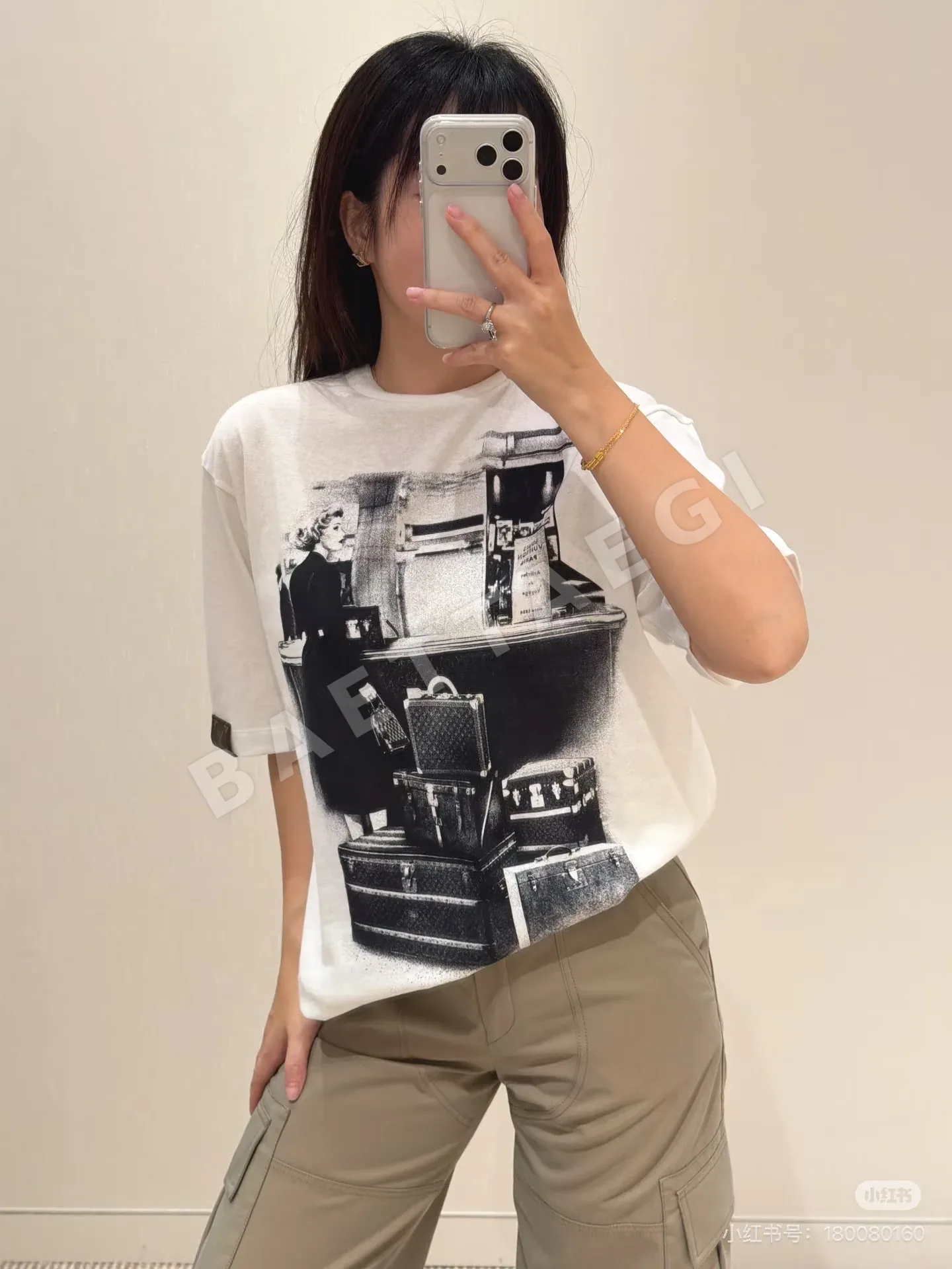 루이비통 여행 가방 프린트 여성 반팔 티셔츠 상세 이미지 6